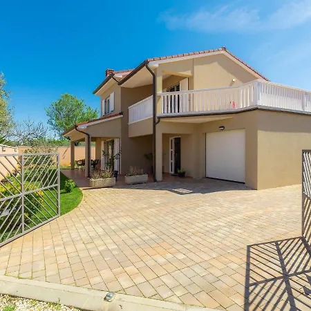 Tatil Evi Zara By Interhome