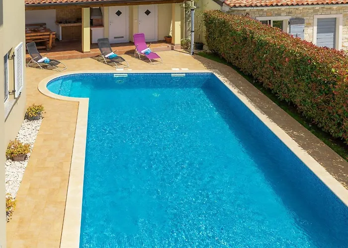 Zara By Interhome Tatil Evi Pula